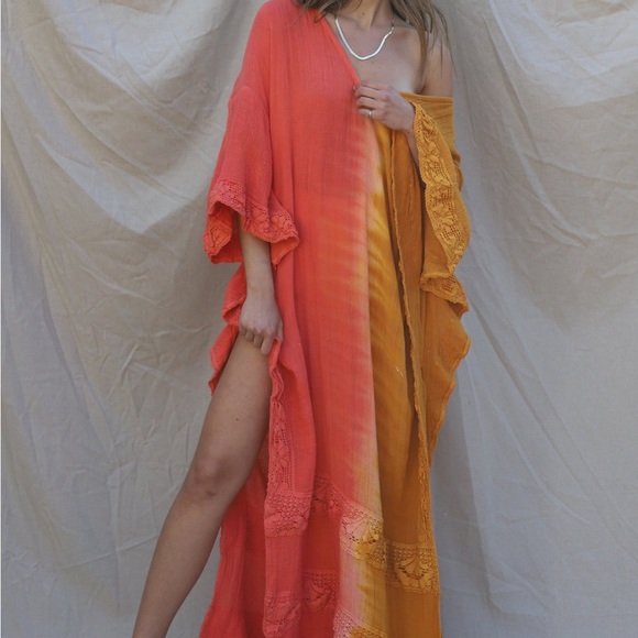 Jen’s Pirate Booty -  M/L - Wynn Kaftan in MERLOT - Picture 3 of 3